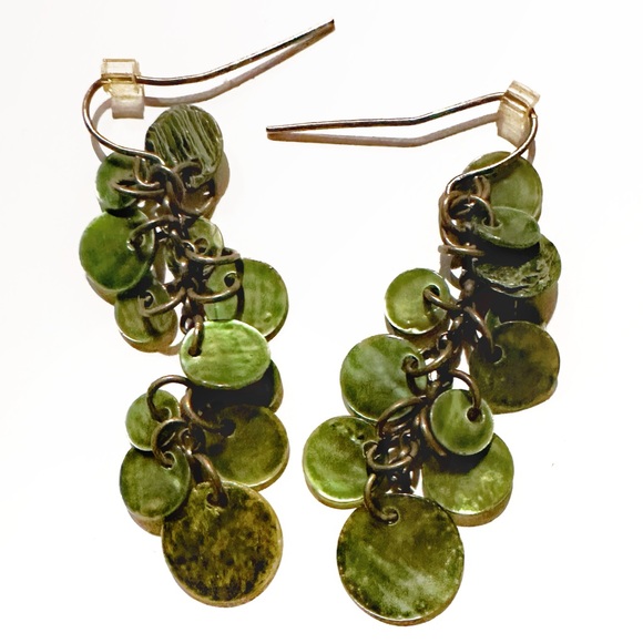 Opalescent Green Shell Disc Beads Dangle Chain Earrings Bright Emerald Cluster - Picture 6 of 8